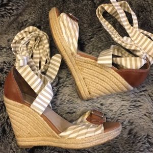 Tommy Hilfiger wedge espadrilles size 6.5